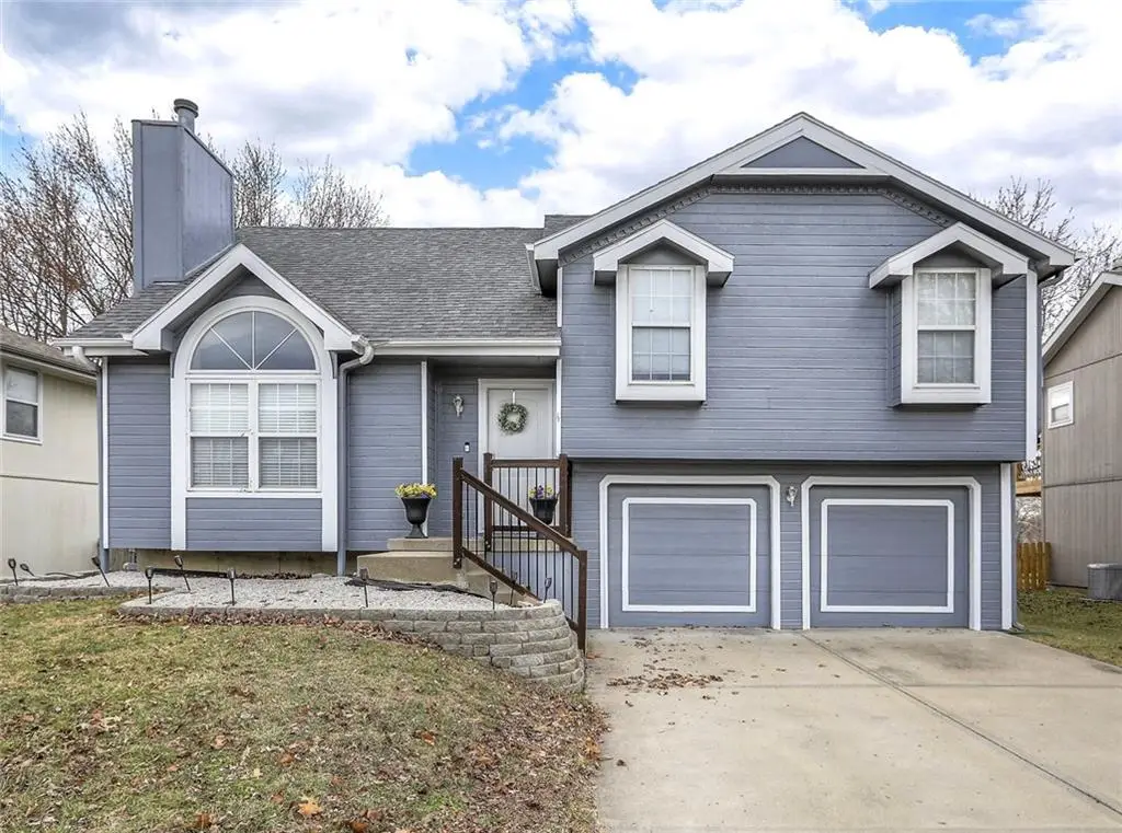 10624 N Wallace Avenue, Kansas City, MO 64157 - #1