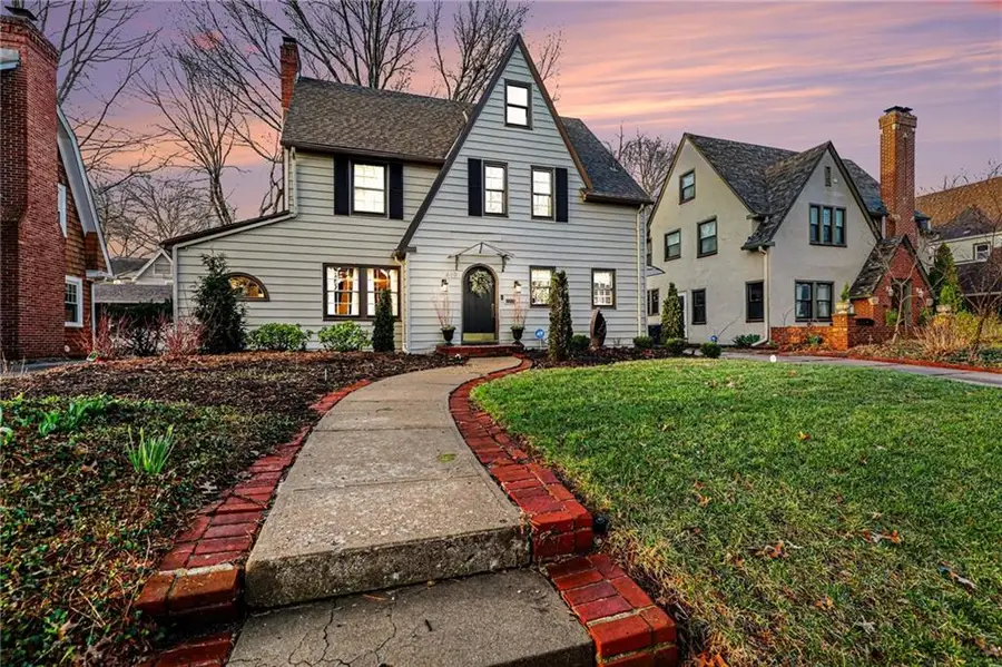 419 W 70th Terrace, Kansas City, MO 64113 - #2