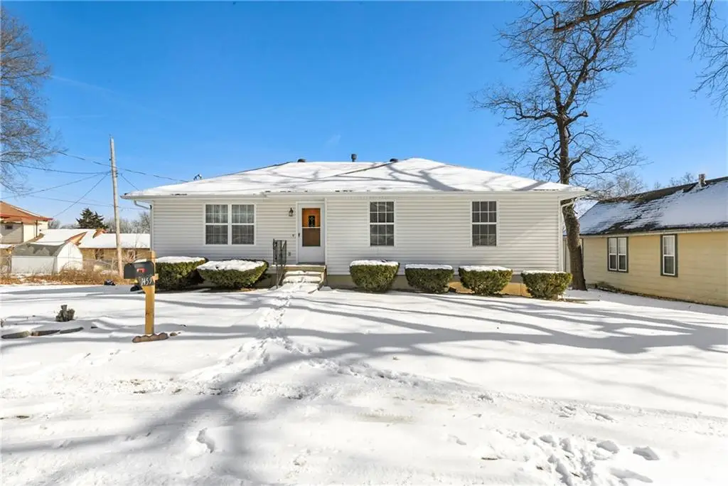 1459 3rd Avenue, Leavenworth, KS 66048 - Image #1