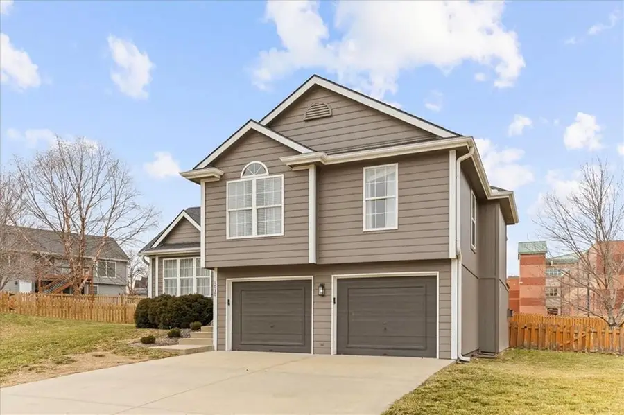 1030 Black Oak Drive, Liberty, MO 64068 - Image #2