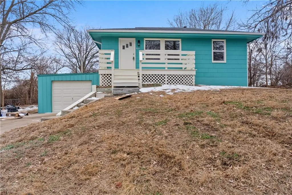 3810 Laurel Avenue, Kansas City, MO 64133 - Image #1