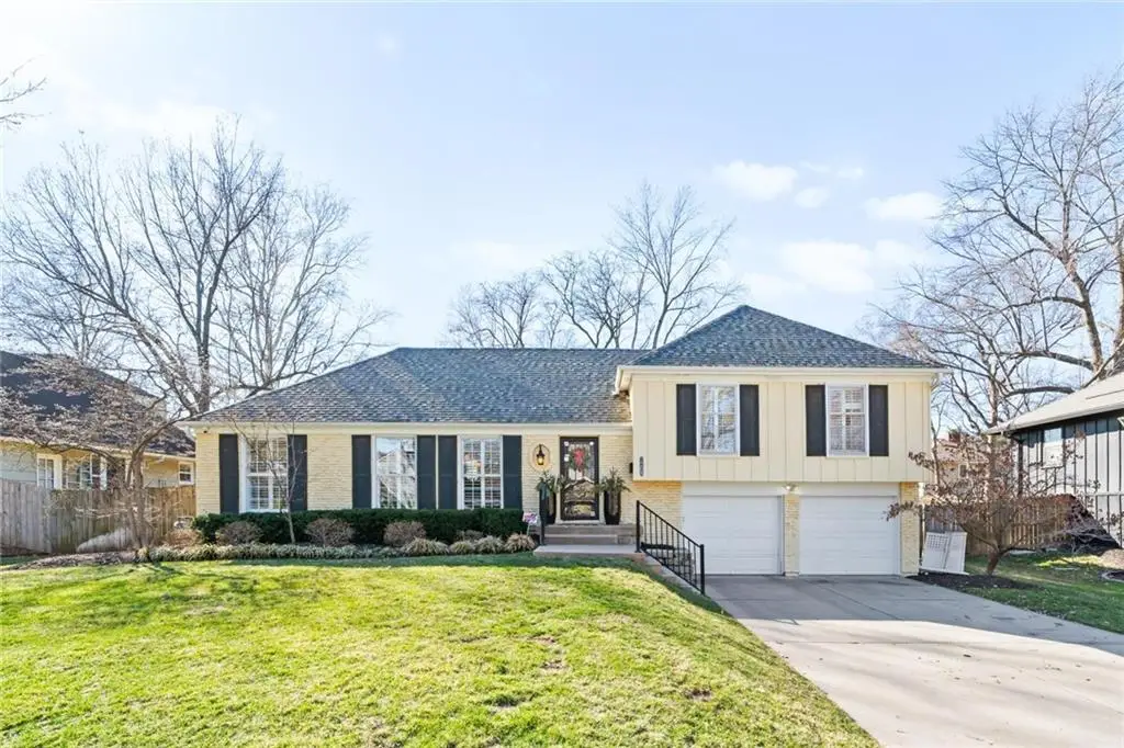 7208 High Drive, Prairie Village, KS 66208 - #1