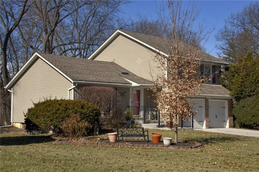 822 S 57th Terrace, Kansas City, KS 66106 - #2