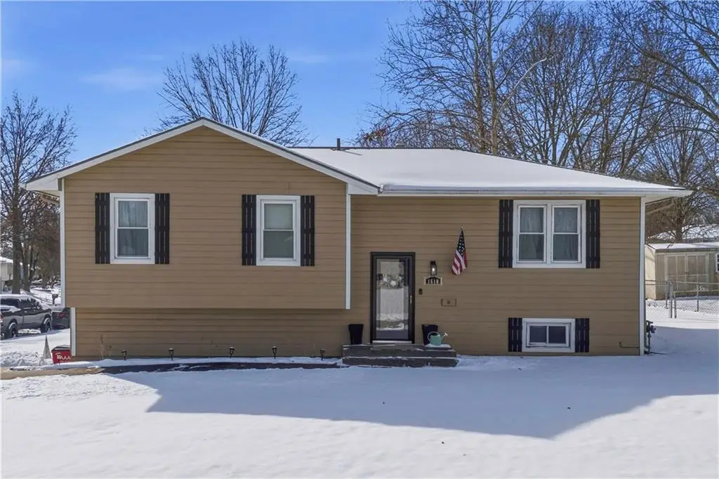 1610 SE Camelot Court, Oak Grove, MO 64075 - #1