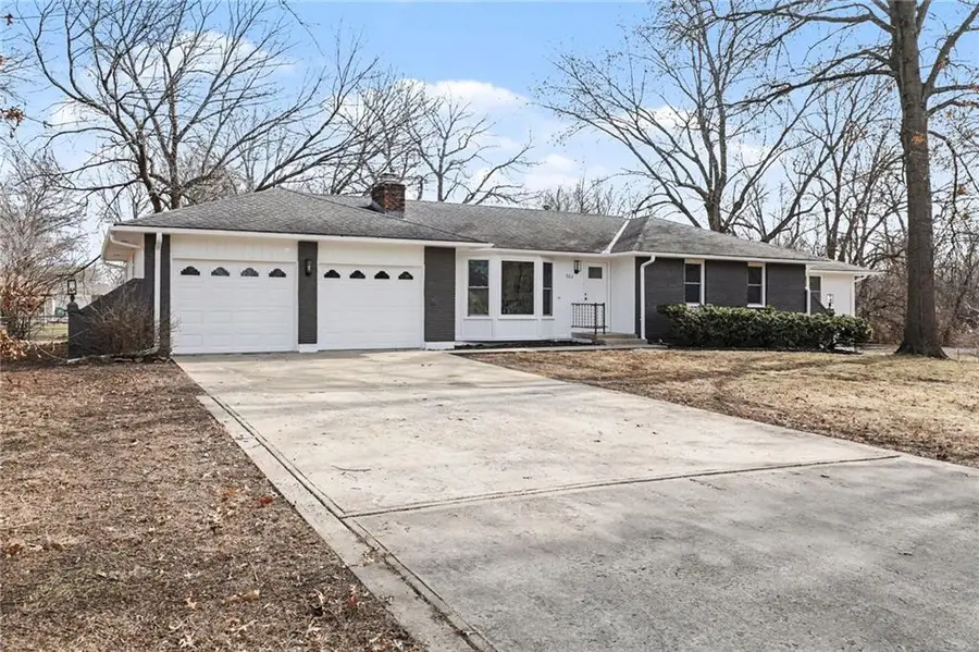 960 Glengera Street, Peculiar, MO 64078 - #3