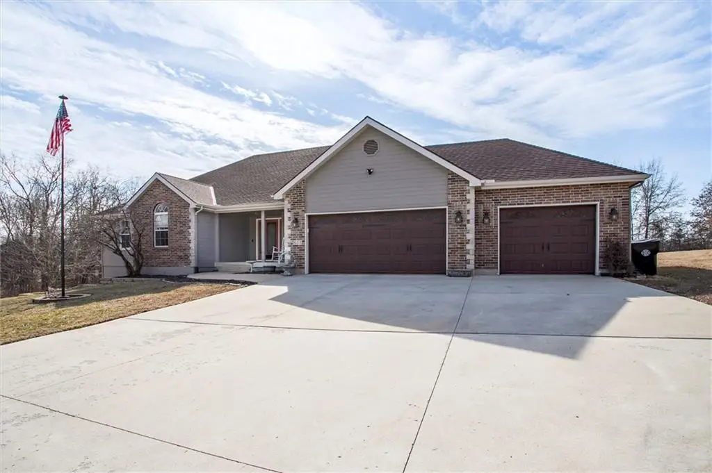 601 Hickory Hills Drive, Pleasant Hill, MO 64080 - #1