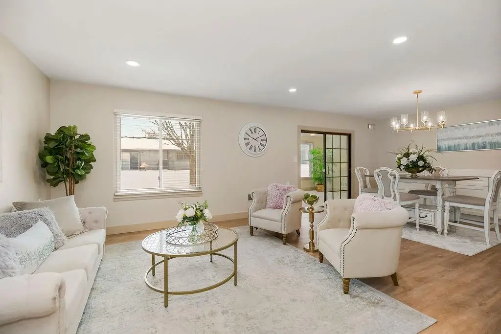 1323 W Johns Boulevard, Raymore, MO 64083 - Image #1