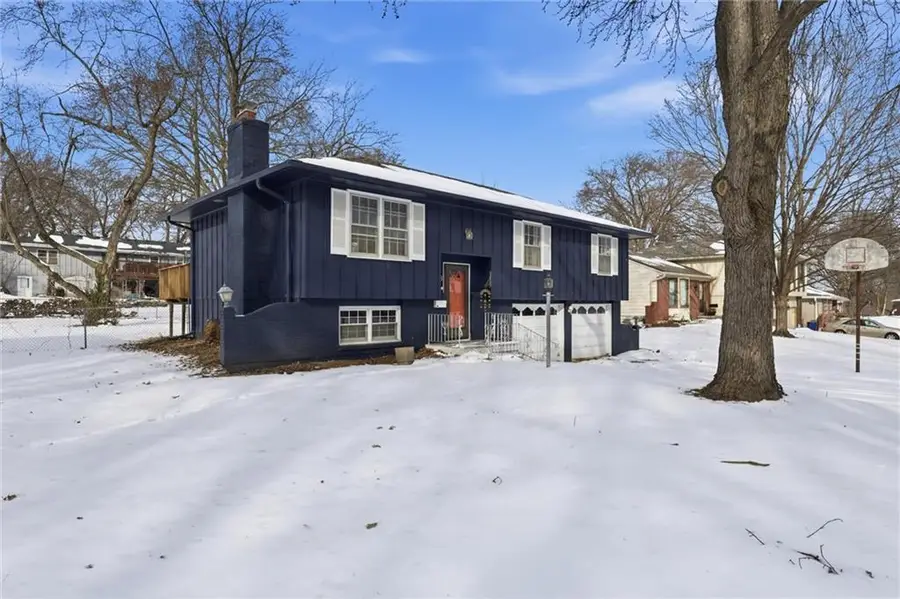 6518 Larsen Lane, Shawnee, KS 66203 - Image #3