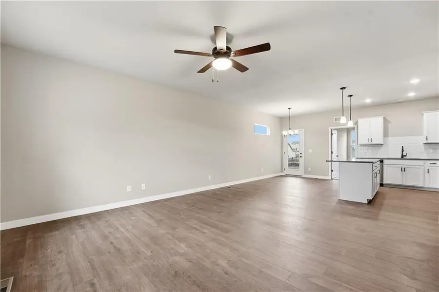 12428 S Aspen Lane, Lees Summit, MO 64086 - Image #2