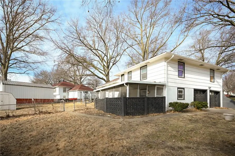 809 Swope Drive, Independence, MO 64056 - #3