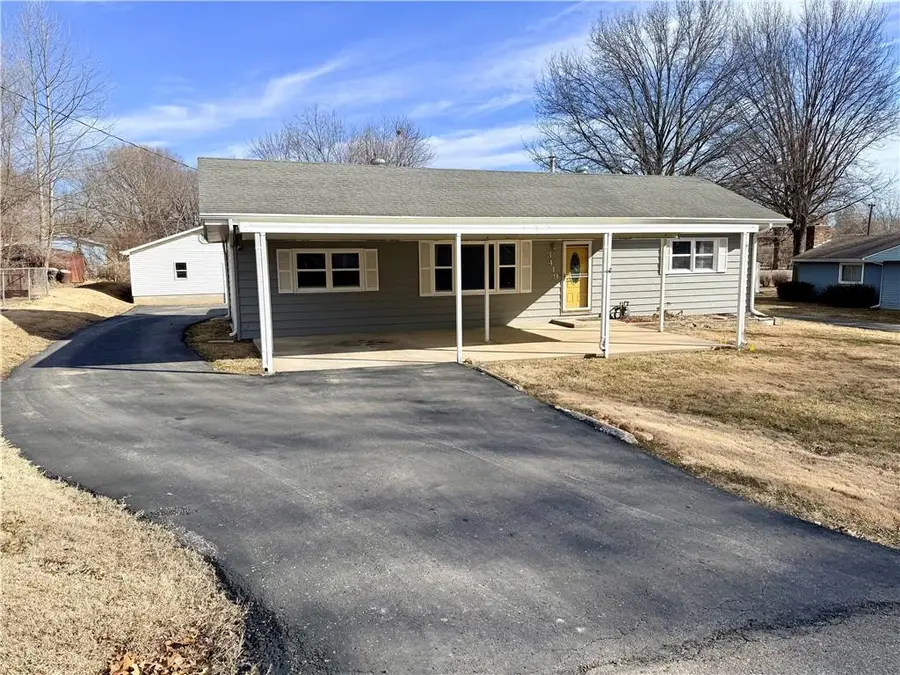 3419 S 30th Street, Saint Joseph, MO 64503 - #2