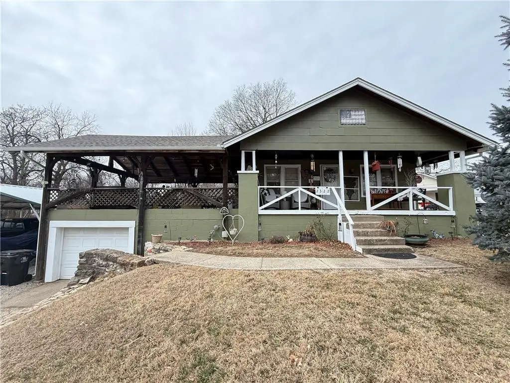 2322 S Glenwood Avenue, Independence, MO 64052 - Image #1