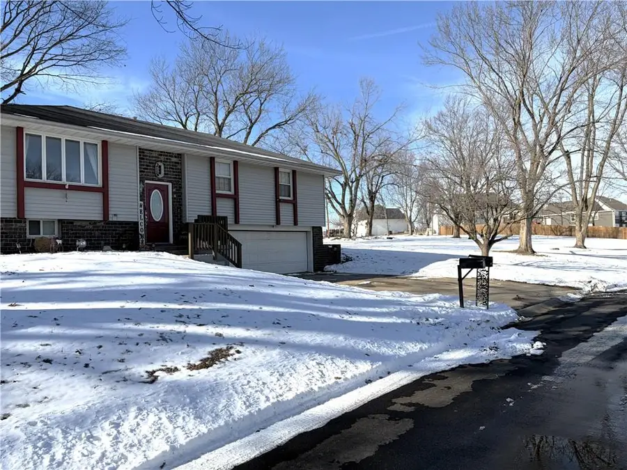 316 Gregory Drive, Gower, MO 64454 - #3