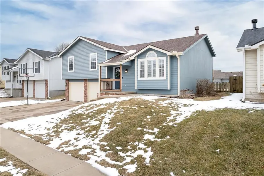 5008 University Avenue, Saint Joseph, MO 64503 - #2