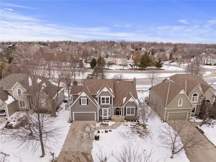 19612 W 98th Terrace, Lenexa, KS 66220 - Image #2