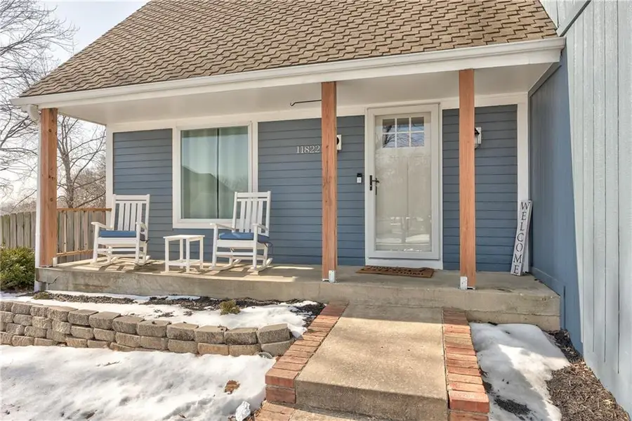 11822 Hardy Street, Overland Park, KS 66210 - Image #2