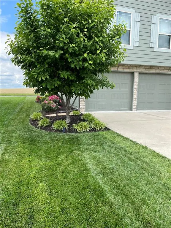 21206 North Pointe Drive, Peculiar, MO 64078 - #3