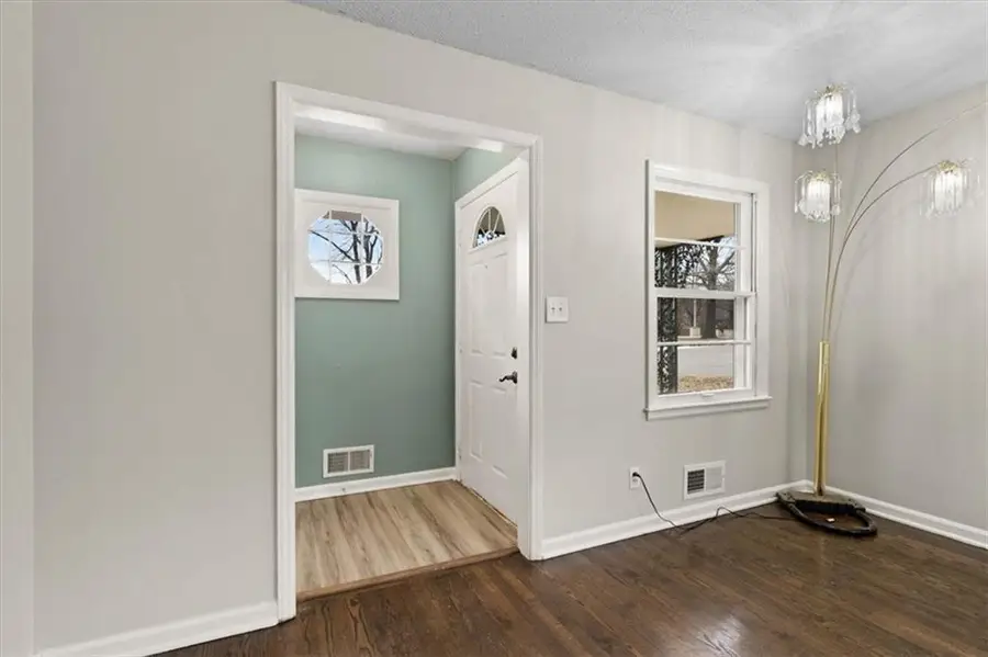 9052 E 59th Street, Raytown, MO 64133 - #3