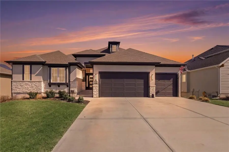 17235 S Allman Road, Olathe, KS 66062 - #2