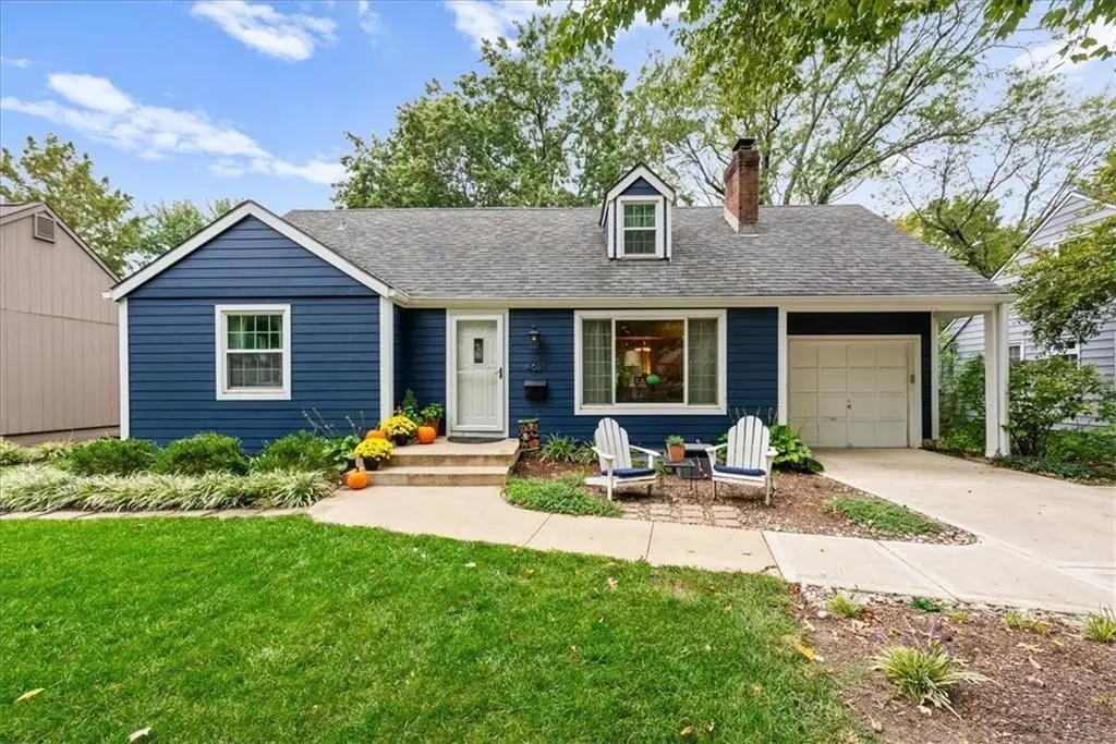 4621 W 71st Street, Prairie Village, KS 66208 - #1