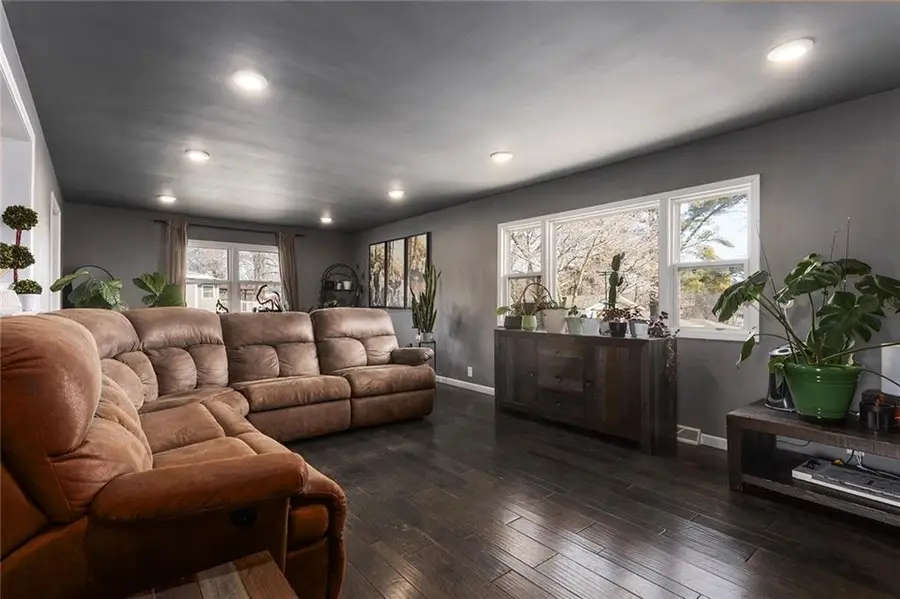 3309 Mueller Lane, Saint Joseph, MO 64506 - #2