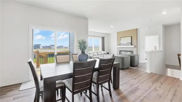 10302 Tuscany Parkway, Peculiar, MO 64078