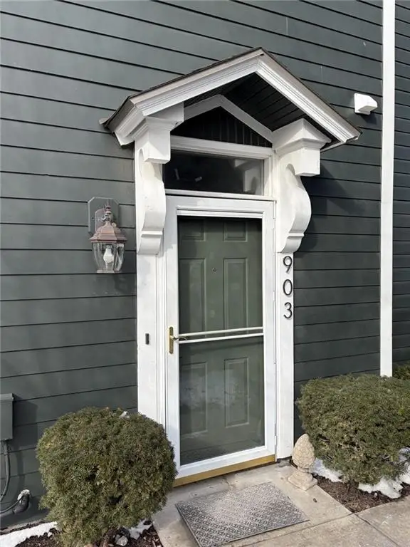 903 W 41st Place, Kansas City, MO 64111 - #1