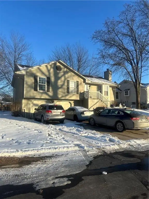 3415 S Davidson Court, Independence, MO 64055