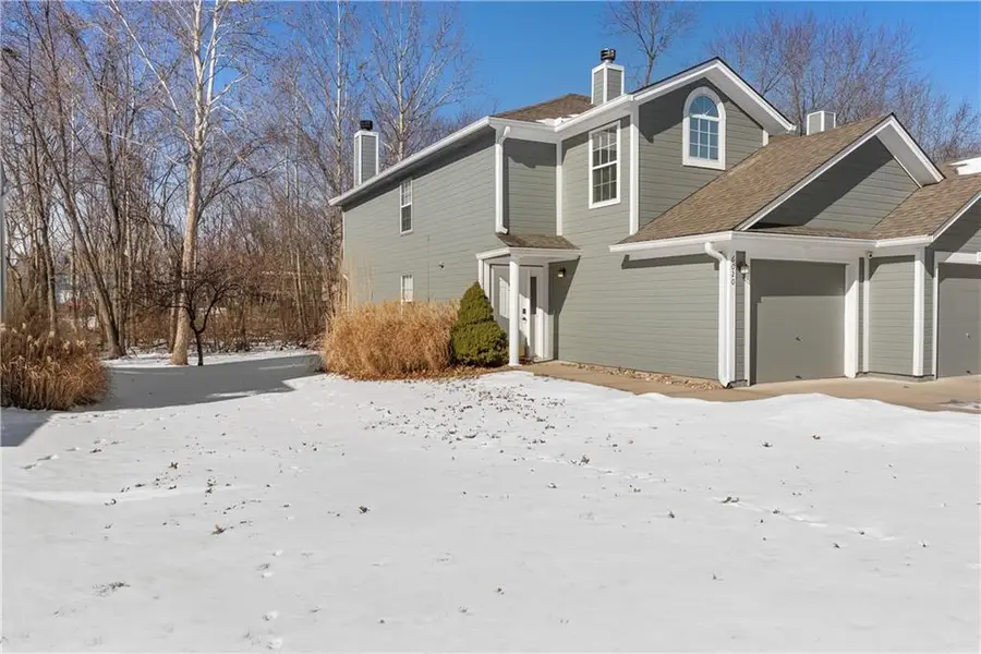 6020 NE Moonstone Drive, Lees Summit, MO 64064 - #2