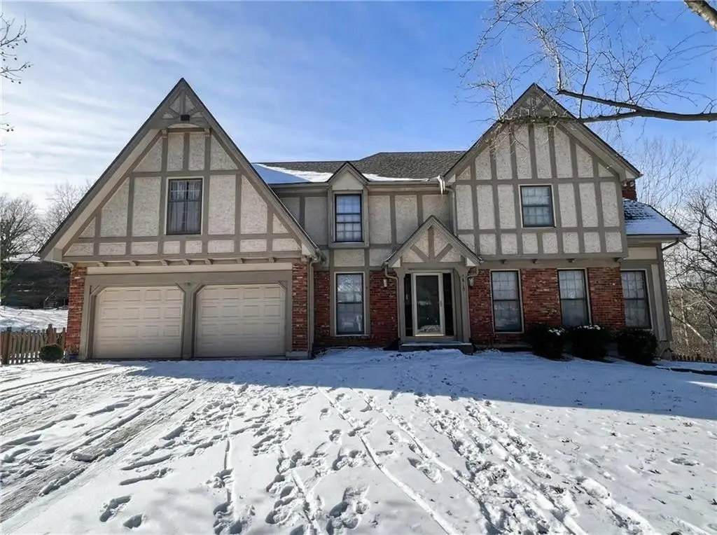 5810 N Kensington Avenue, Kansas City, MO 64119 - Image #1