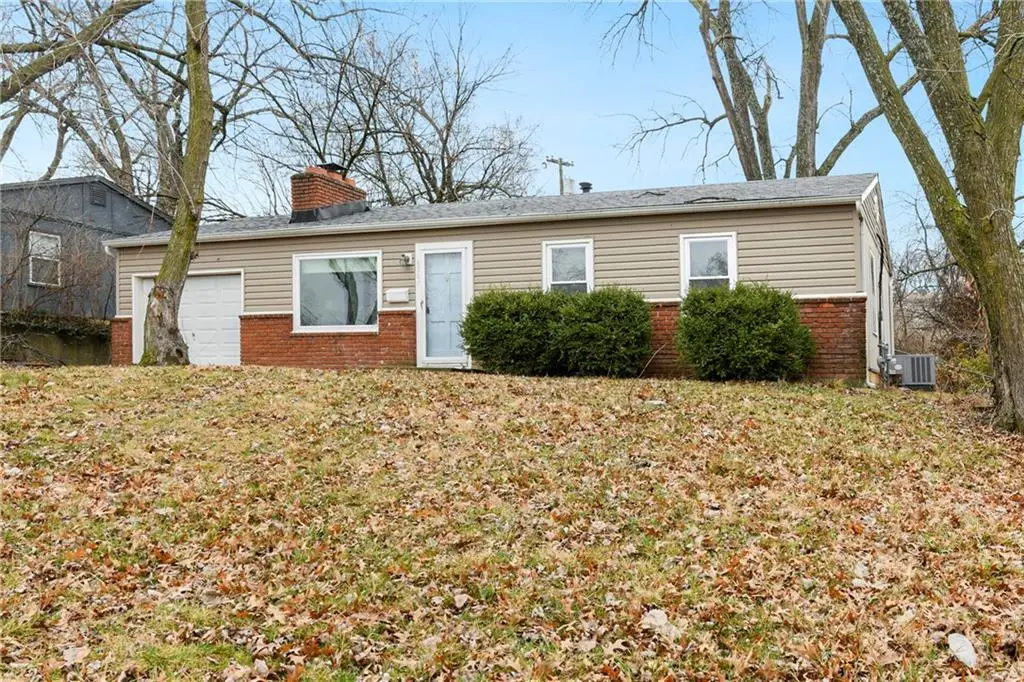 6307 E 153rd Street, Grandview, MO 64030 - #1