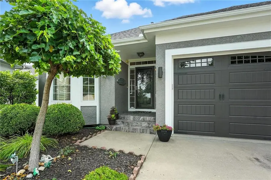 6104 Double Eagle Court, Parkville, MO 64152 - #2