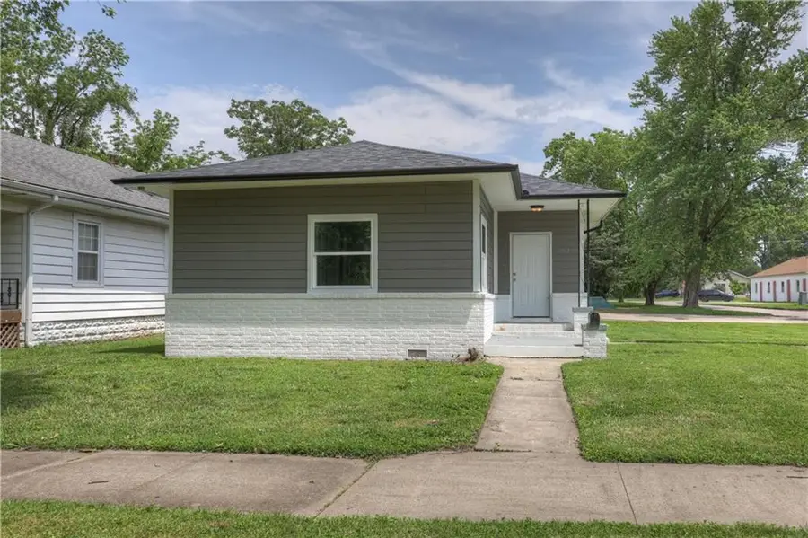 702 W Kansas Street, Pittsburg, KS 66762 - #3