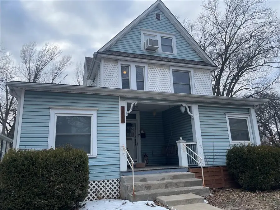 3800 Roanoke Road, Kansas City, MO 64111 - #2