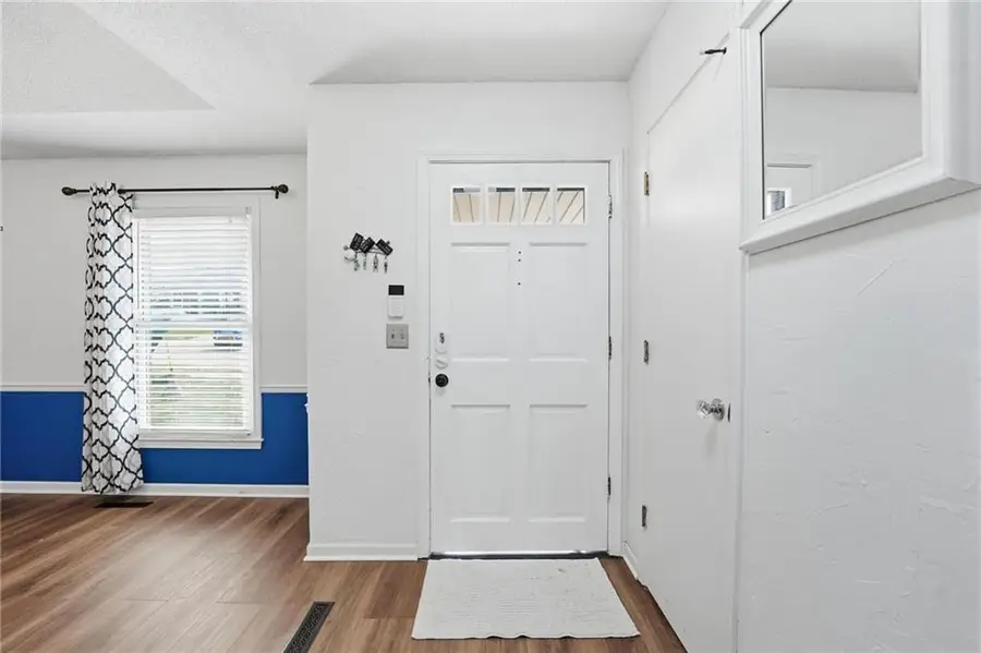 518 NW 65th Terrace, Kansas City, MO 64118 - #2