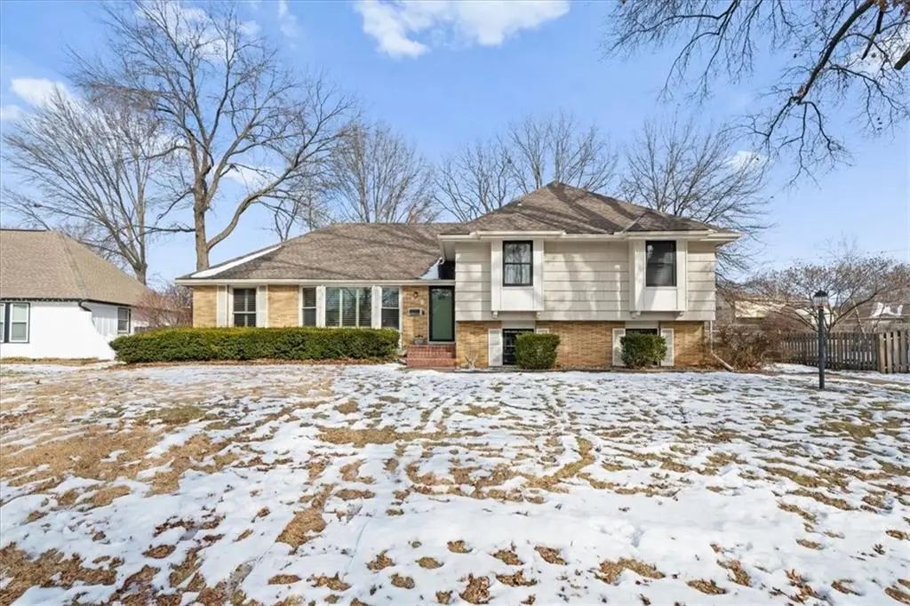 1404 SW Charleston Avenue, Lees Summit, MO 64081 - #1