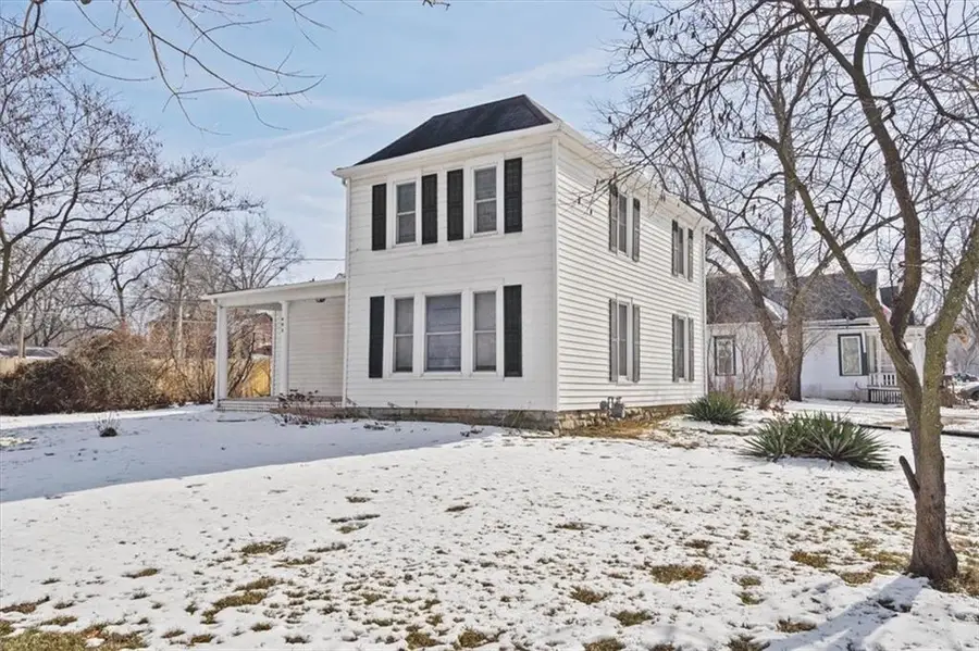 403 S Ash Street, Ottawa, KS 66067 - #3