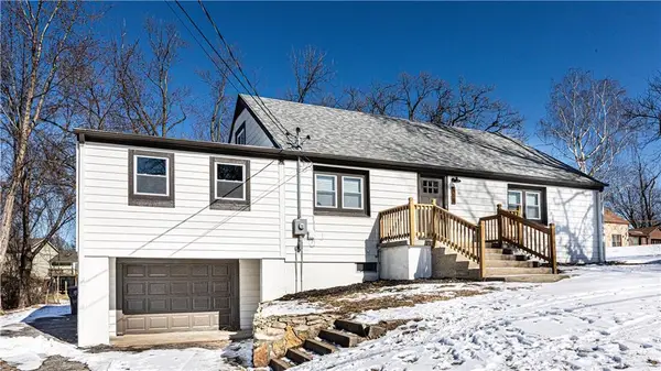 808 NE Russell Road, Kansas City, MO 64116