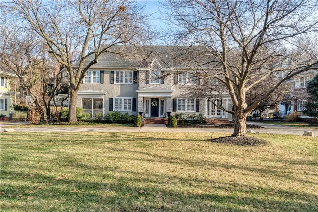 4983 Ward Parkway, Kansas City, MO 64112 - #1