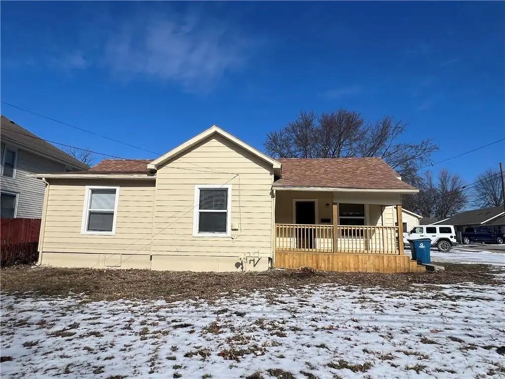 203 E Main Street, Odessa, MO 64076 - #1