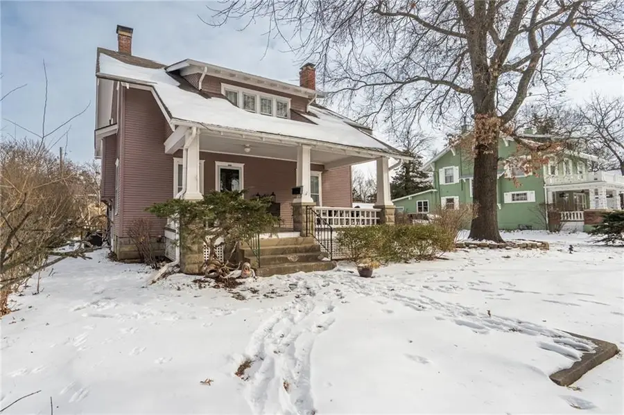 2208 Massachusetts Street, Lawrence, KS 66046 - #2