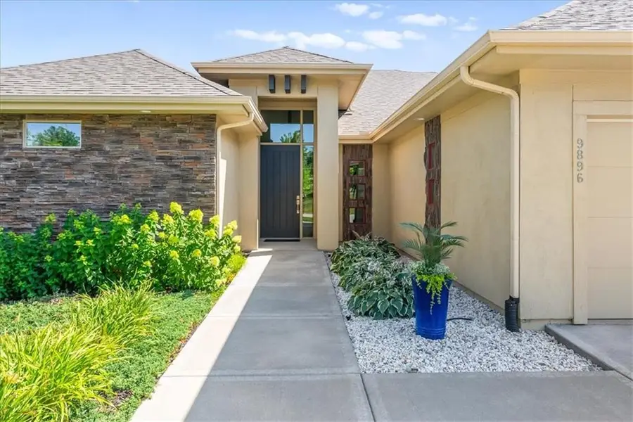 9896 Saddletop Street, Lenexa, KS 66227 - #3