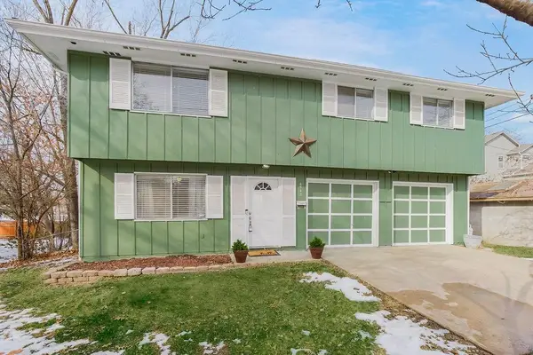 4542 W 50th Street, Roeland Park, KS 66205