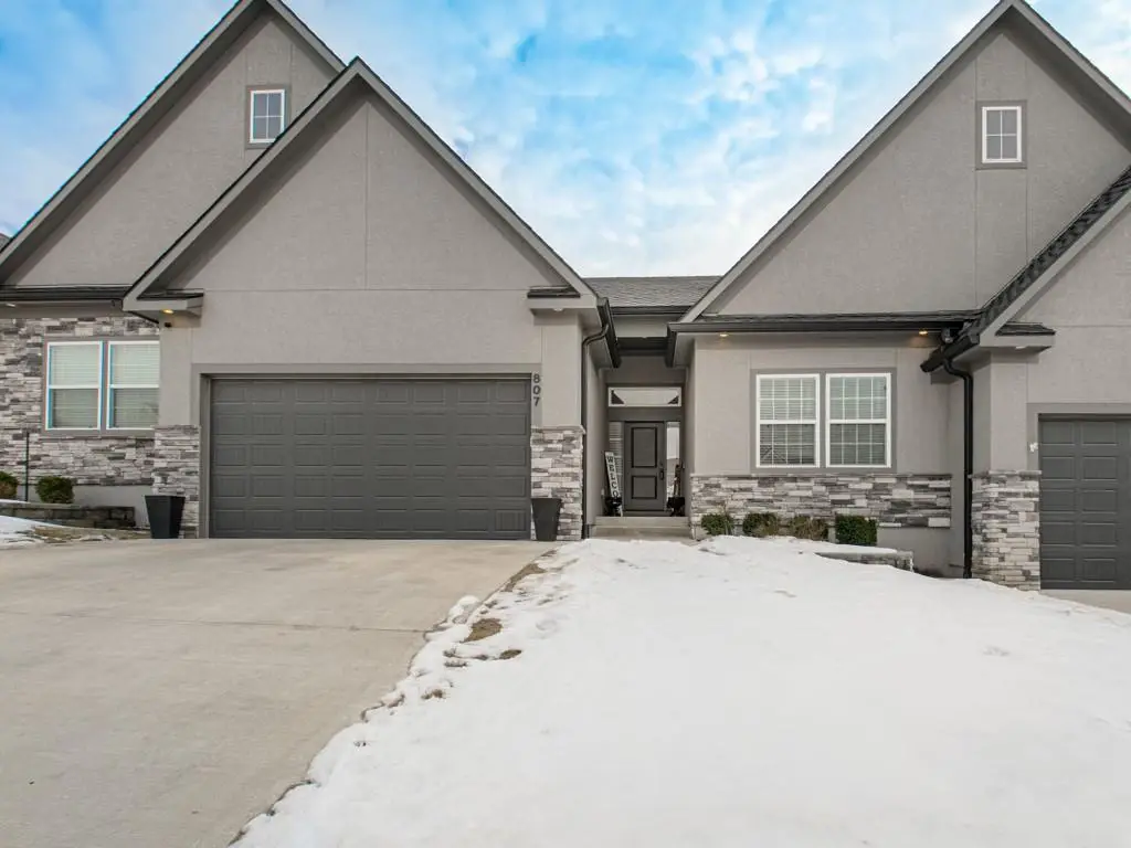 807 NE Algonquin Street #B, Lees Summit, MO 64064 - #1