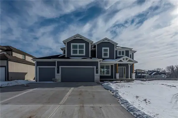 16965 S Brentwood Street, Olathe, KS 66062