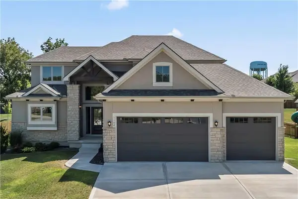 1108 SW Whispering Willow Way, Blue Springs, MO 64064