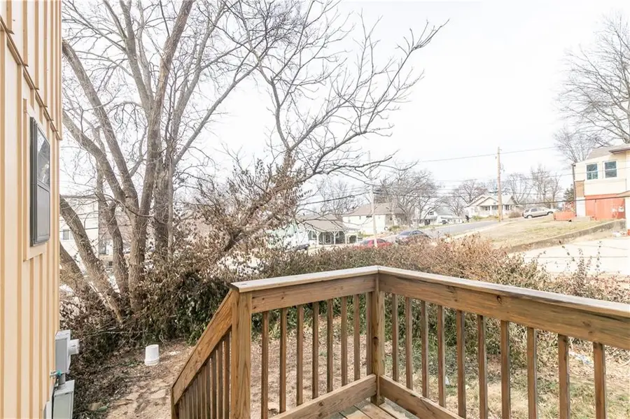 131 Kindred Avenue, Bonner Springs, KS 66012 - #2