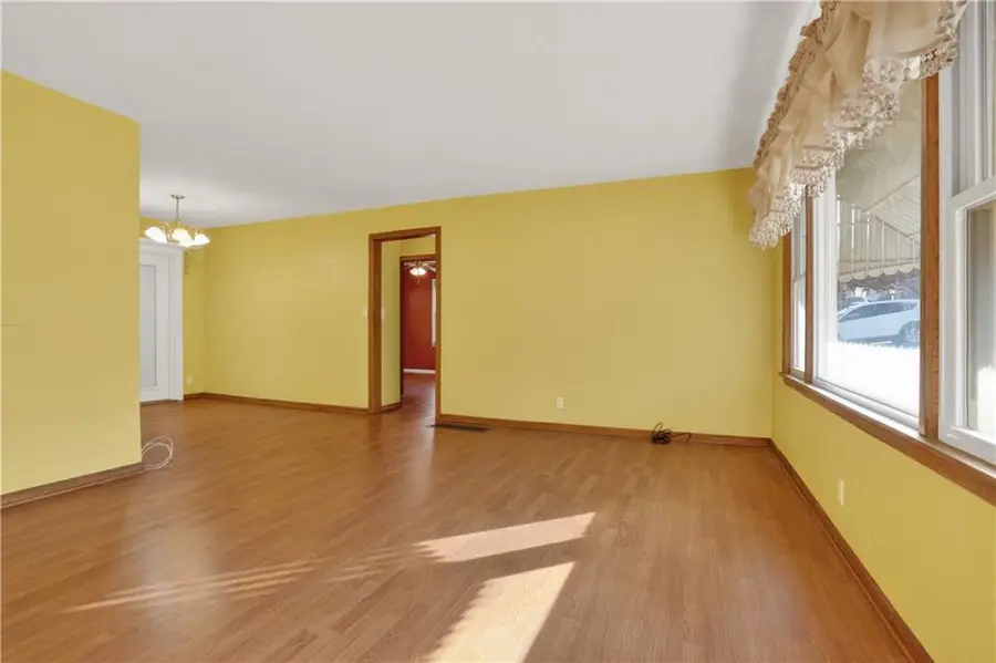 333 Allcutt Avenue, Bonner Springs, KS 66012 - #2