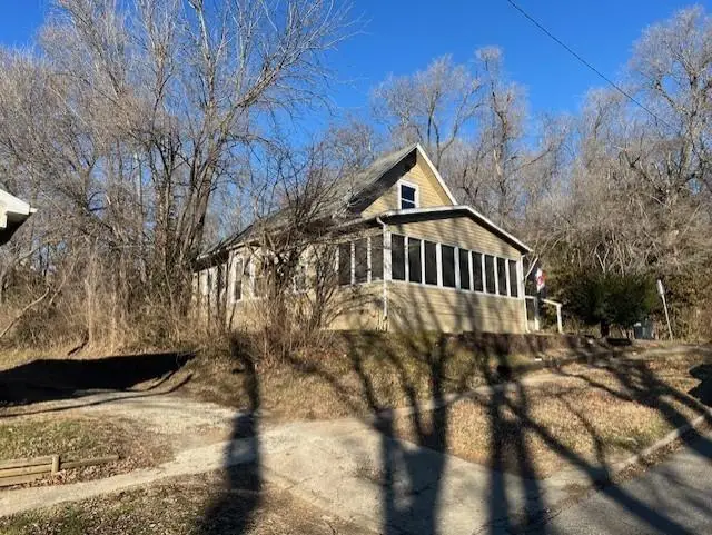 2502 S 15th Street, Saint Joseph, MO 64503 - #1