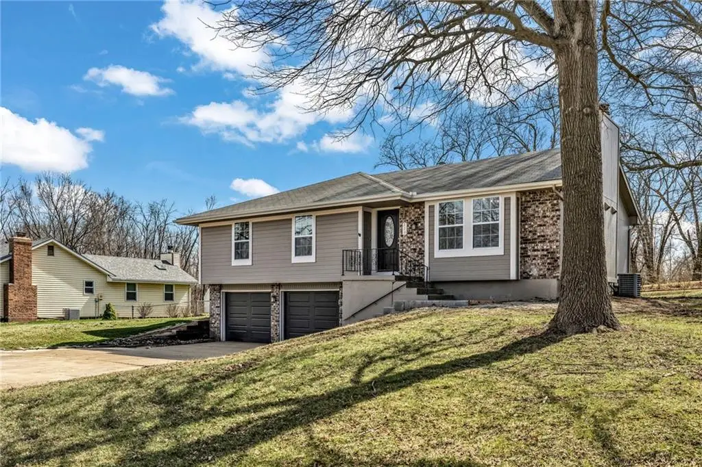 519 NE 112th Terrace, Kansas City, MO 64155 - #1